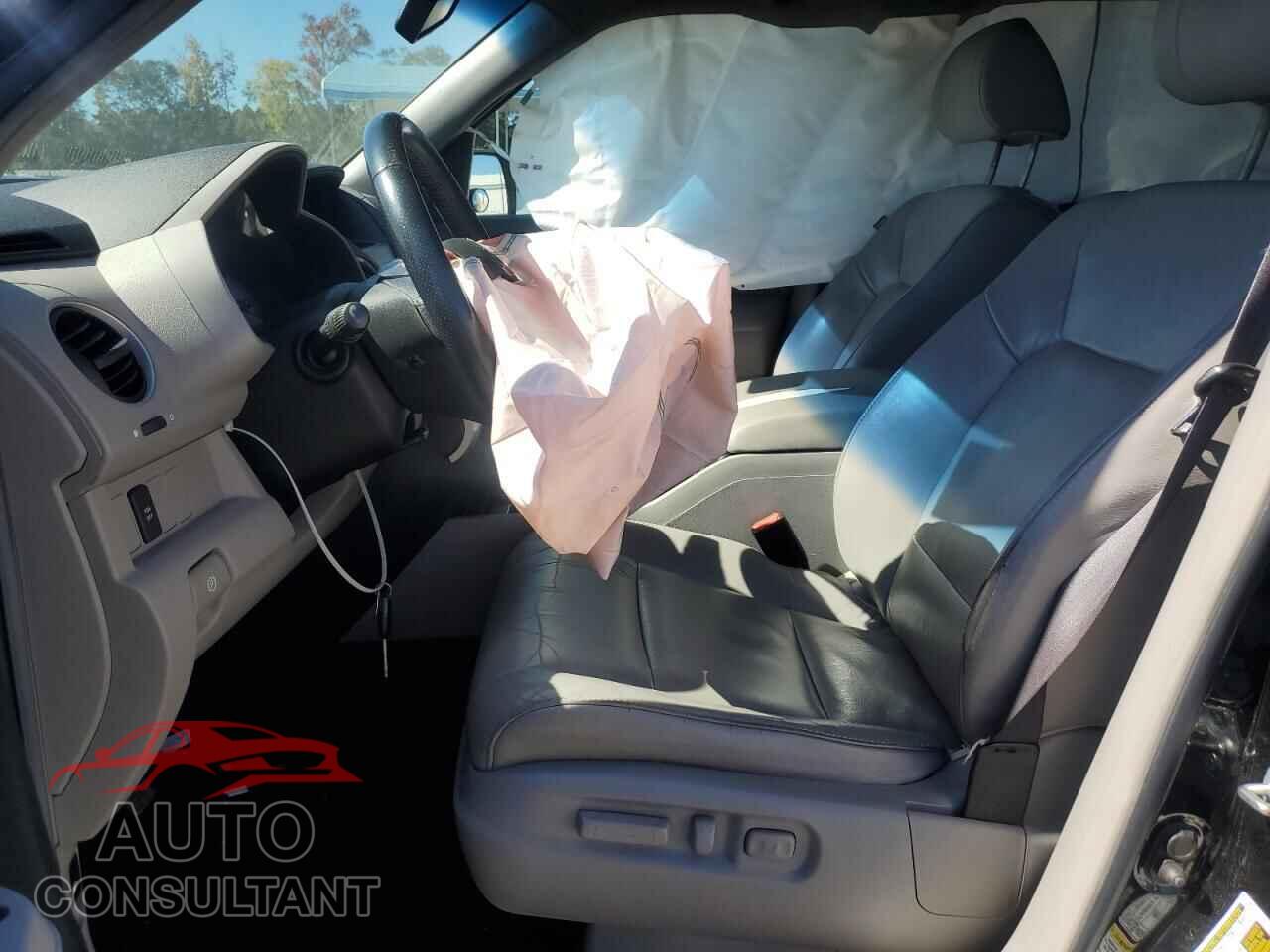 HONDA PILOT 2011 - 5FNYF3H51BB051403