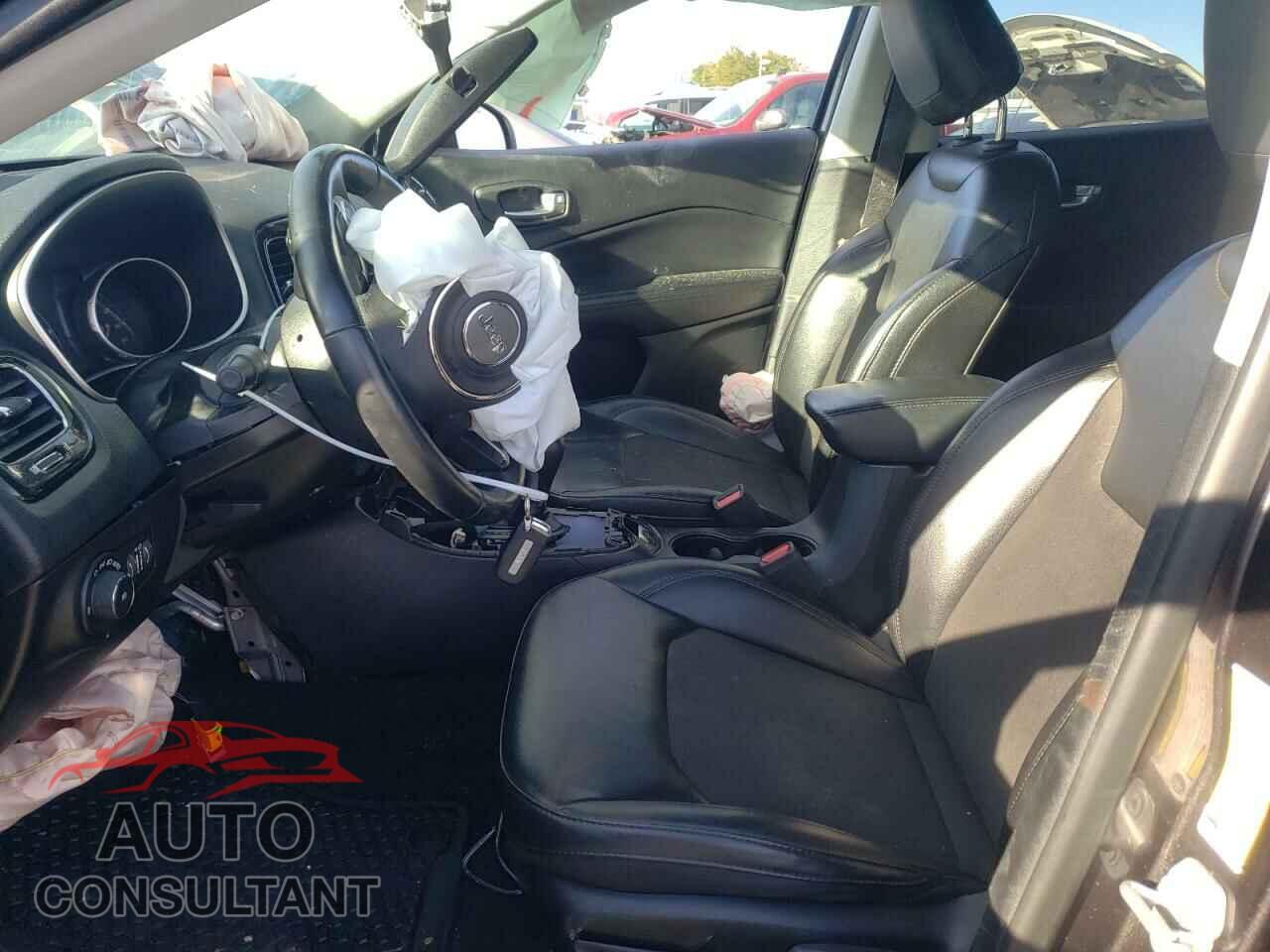 JEEP COMPASS 2020 - 3C4NJDBB2LT161840