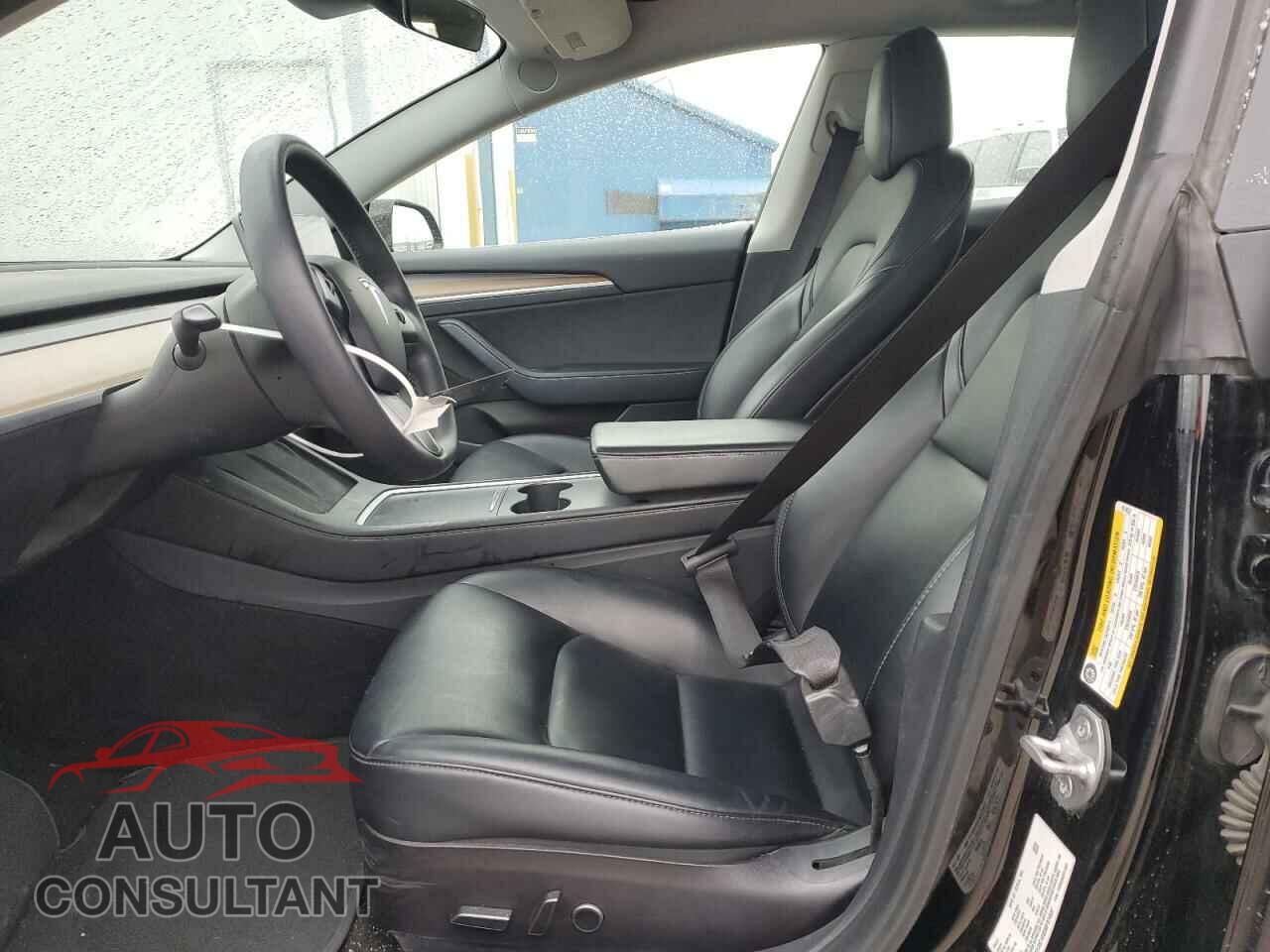 TESLA MODEL 3 2021 - 5YJ3E1EB5MF974837