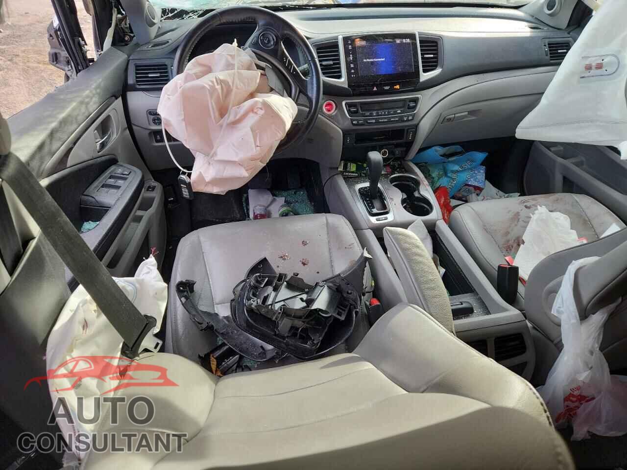 HONDA PILOT 2018 - 5FNYF6H58JB043427