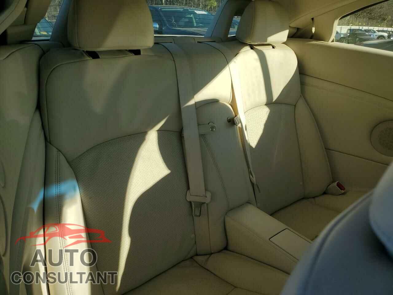 LEXUS IS 2013 - JTHFF2C20D2527417