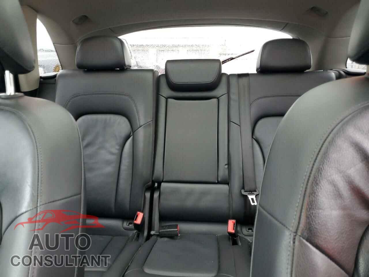 AUDI Q5 2011 - WA1CFAFP9BA052045