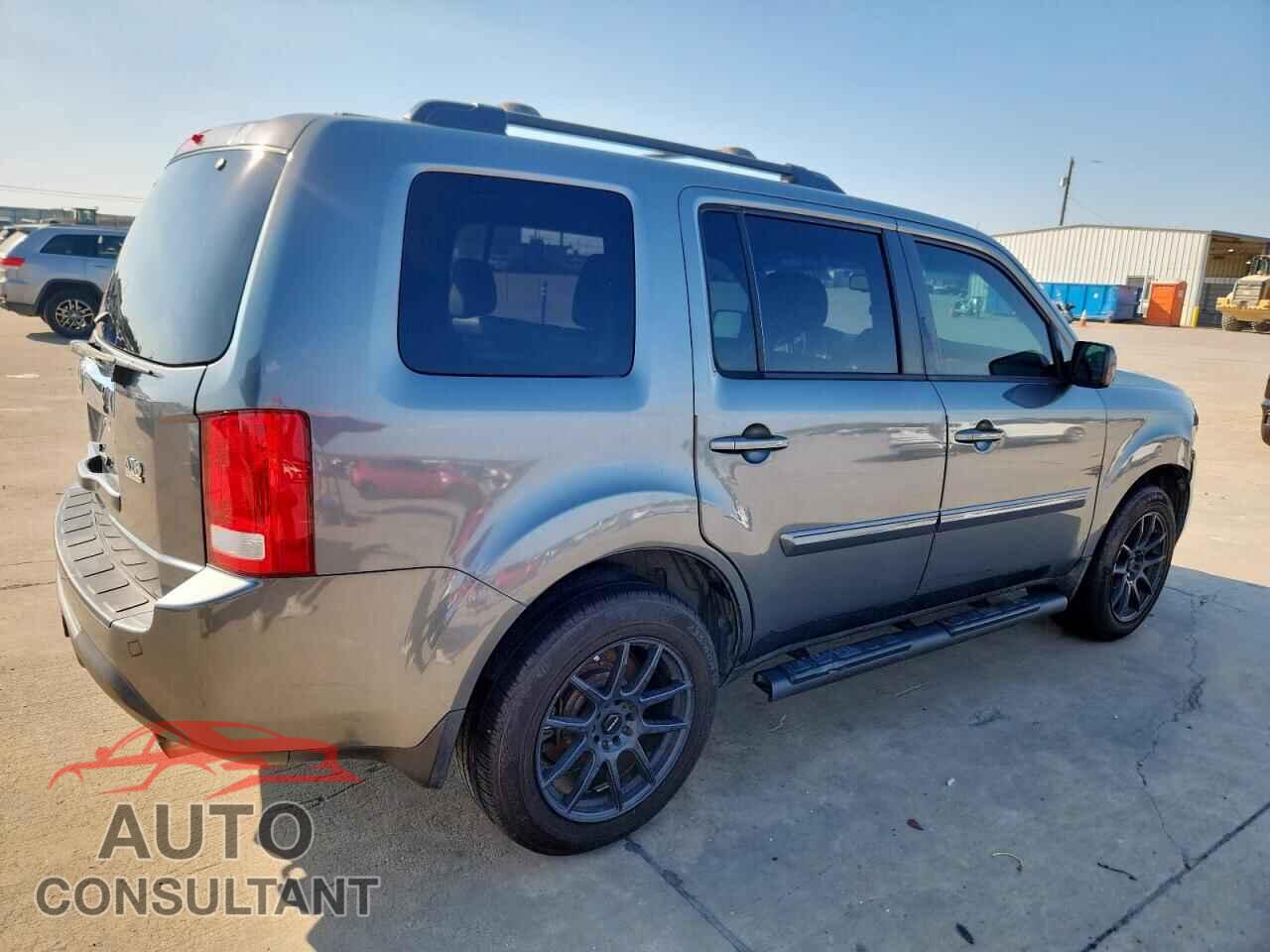 HONDA PILOT 2013 - 5FNYF3H71DB021385
