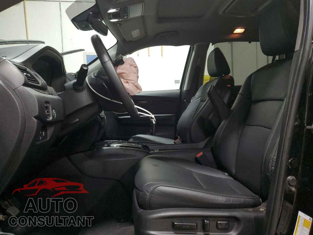 HONDA PILOT 2020 - 5FNYF6H04LB011663