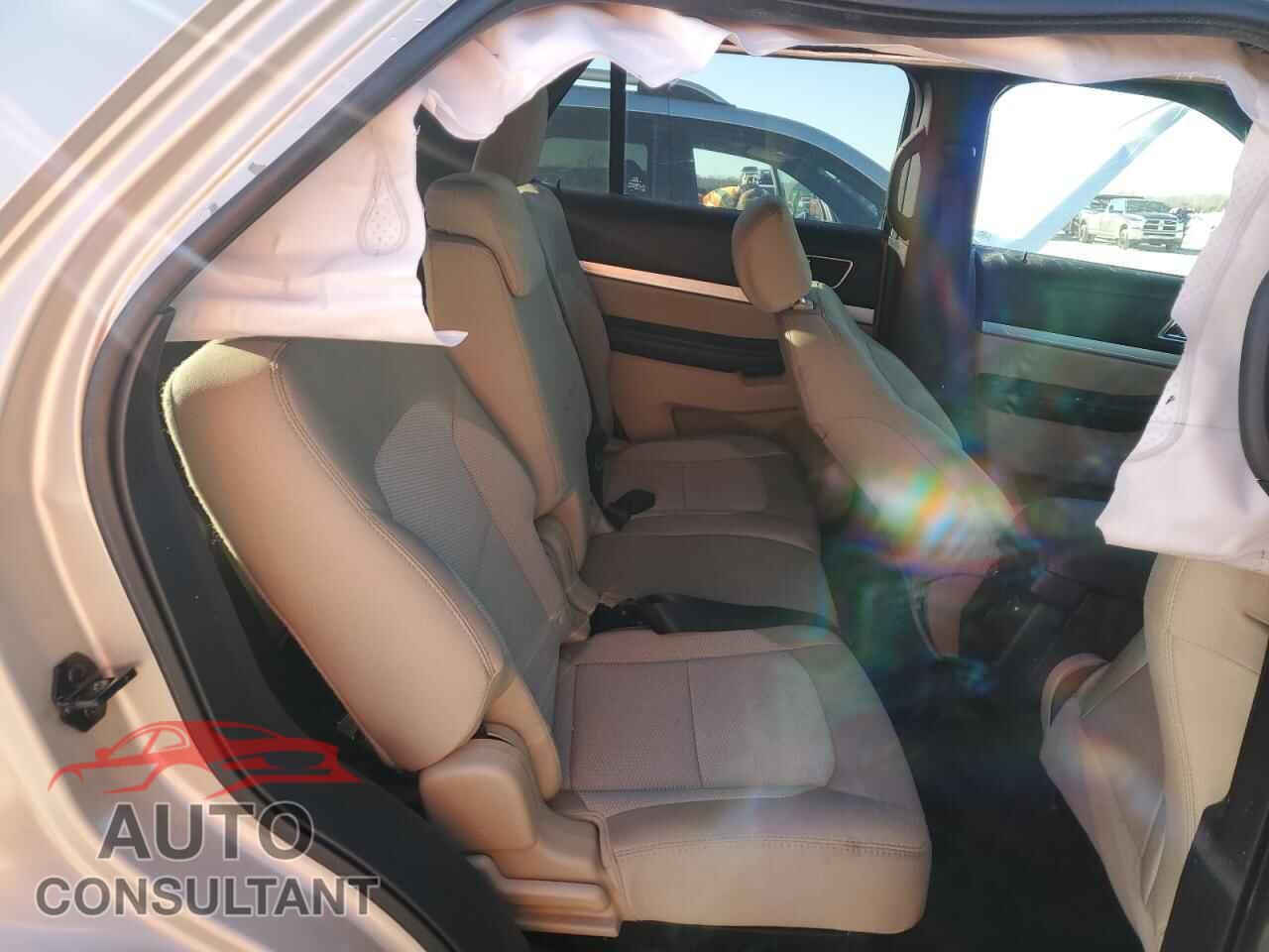 FORD EXPLORER 2017 - 1FM5K7D89HGD00238