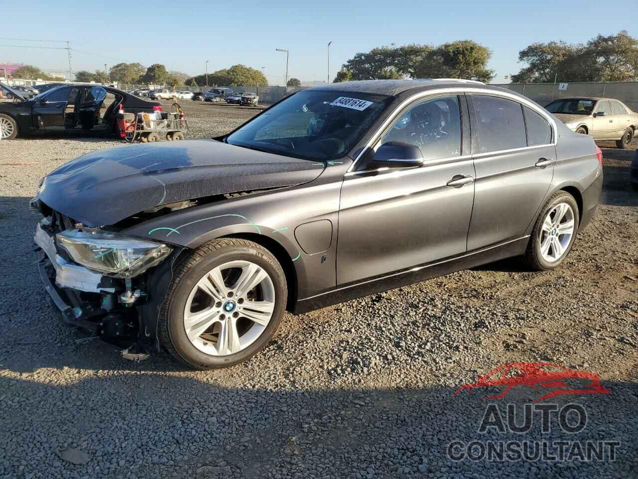 BMW 3 SERIES 2018 - WBA8E1C59JA171372