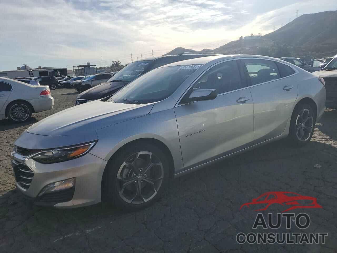 CHEVROLET MALIBU 2022 - 1G1ZD5ST5NF131731