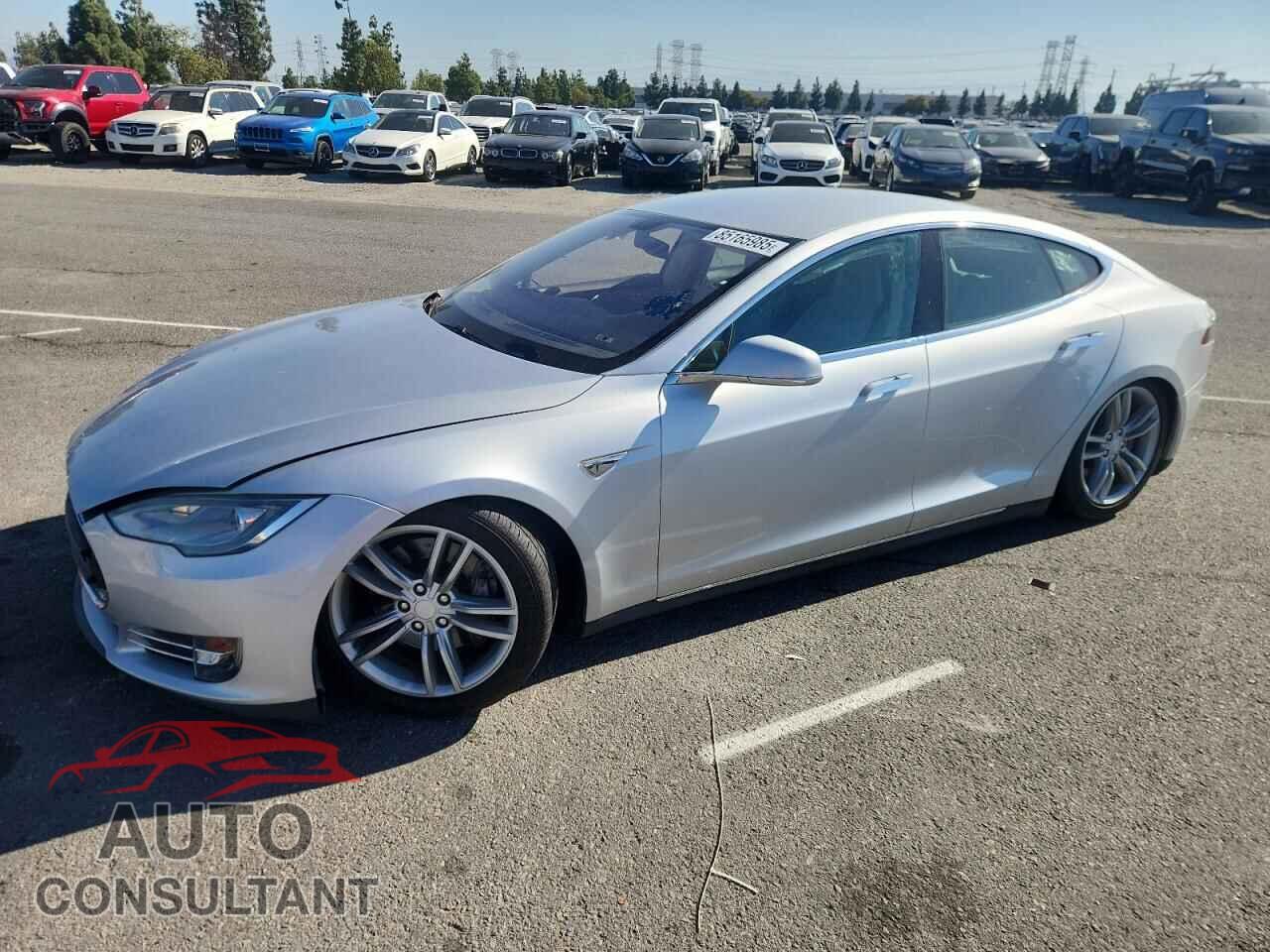 TESLA MODEL S 2013 - 5YJSA1CN6DFP19585