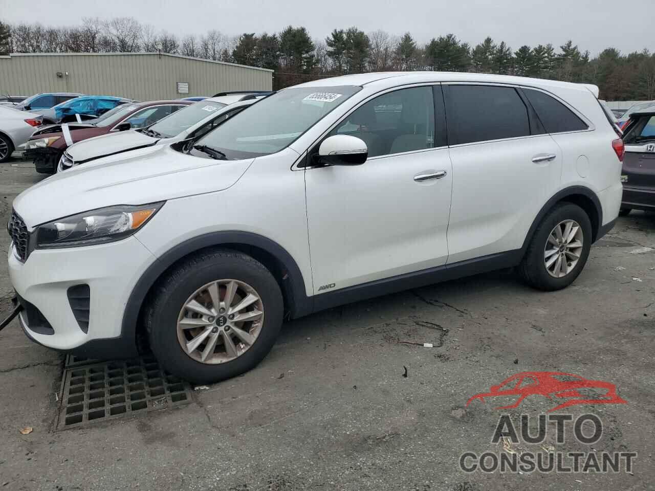 KIA SORENTO 2019 - 5XYPGDA56KG488220