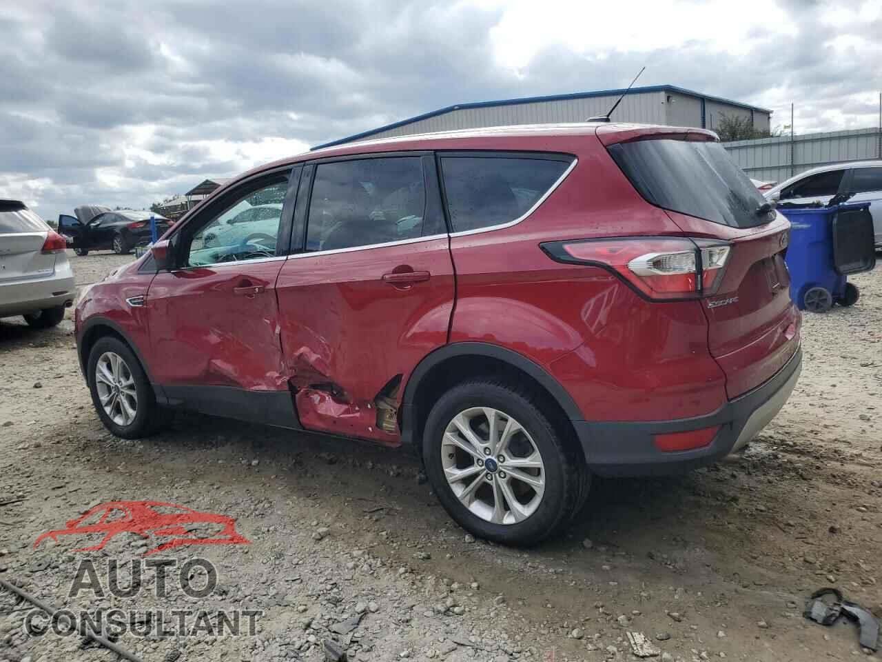 FORD ESCAPE 2017 - 1FMCU0GD8HUE63790