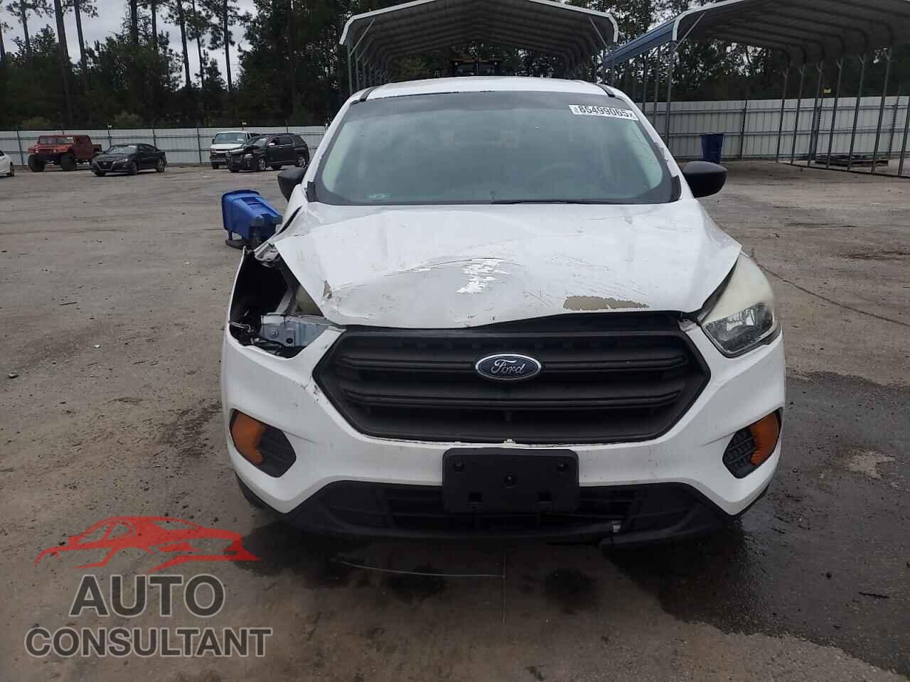 FORD ESCAPE 2017 - 1FMCU0F7XHUB12942