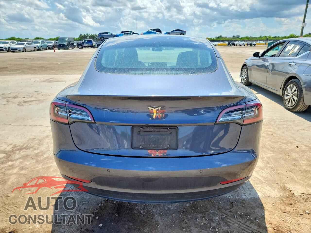 TESLA MODEL 3 2022 - 5YJ3E1EA2NF286853