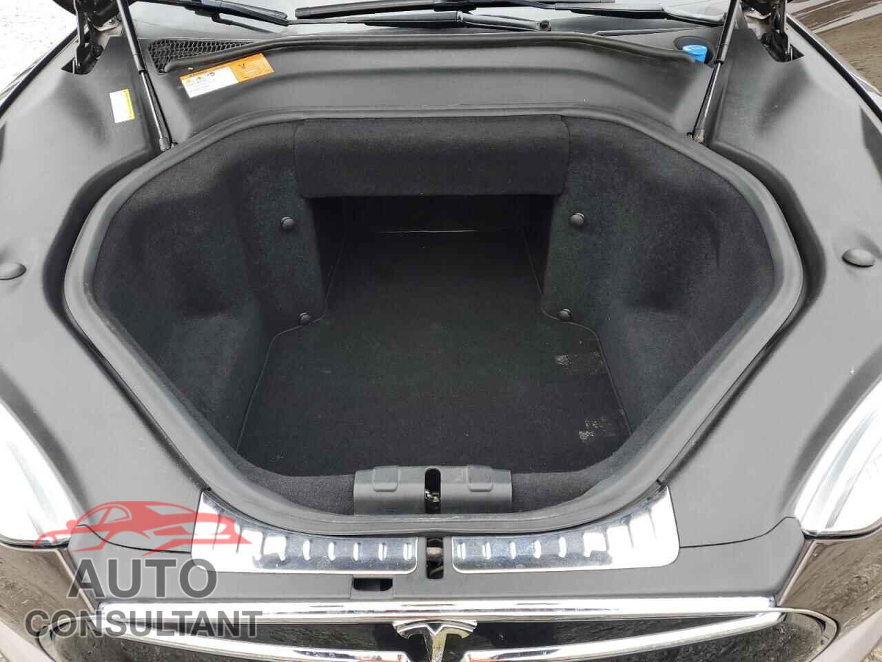 TESLA MODEL S 2014 - 5YJSA1H19EFP32550