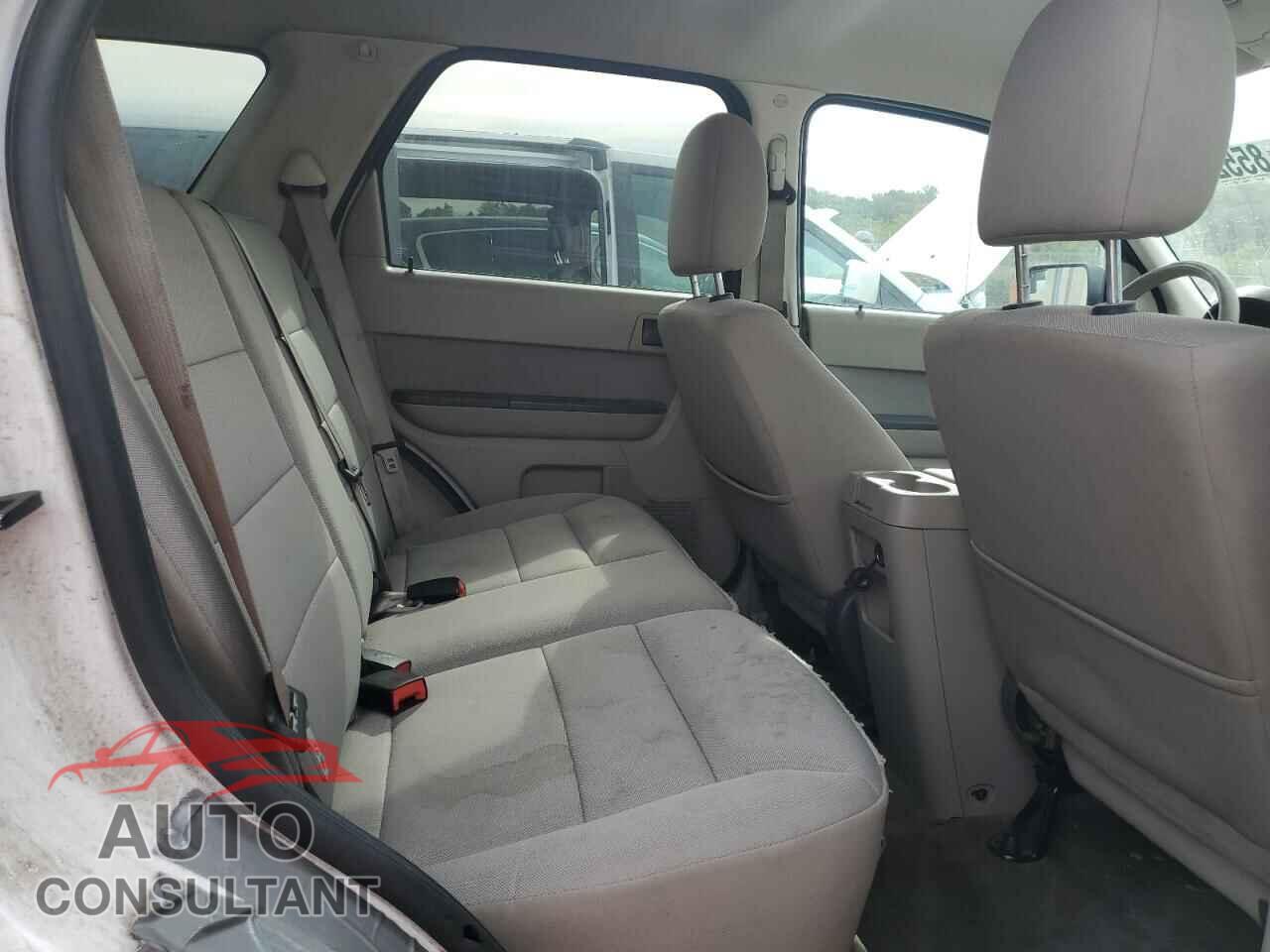 FORD ESCAPE 2011 - 1FMCU9D73BKB74256