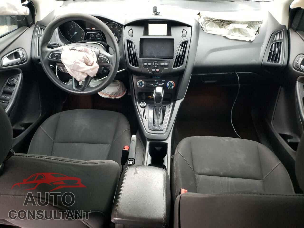 FORD FOCUS 2016 - 1FADP3F22GL252533