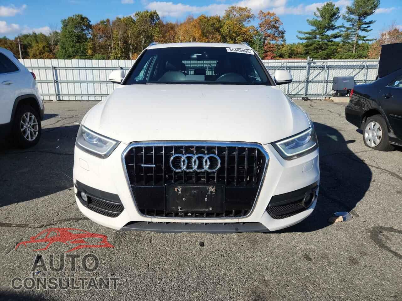 AUDI Q3 2015 - WA1EFCFS2FR010736
