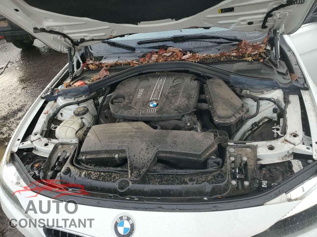 BMW 3 SERIES 2017 - WBA8J1C32HA018286