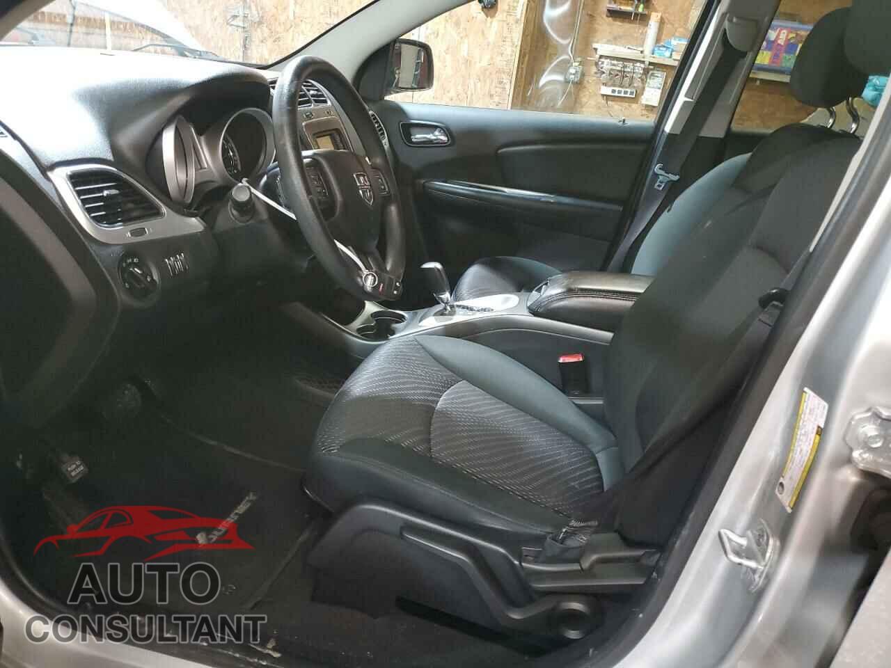 DODGE JOURNEY 2012 - 3C4PDCBG3CT141053