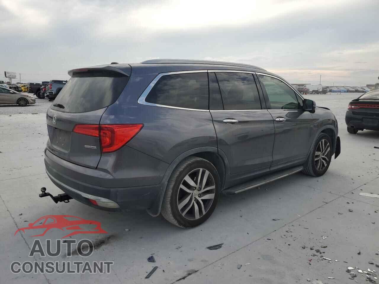 HONDA PILOT 2017 - 5FNYF5H92HB008843