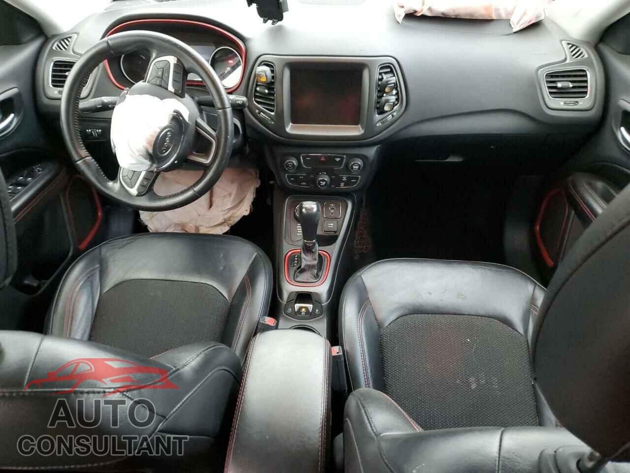 JEEP COMPASS 2019 - 3C4NJDDB4KT740047