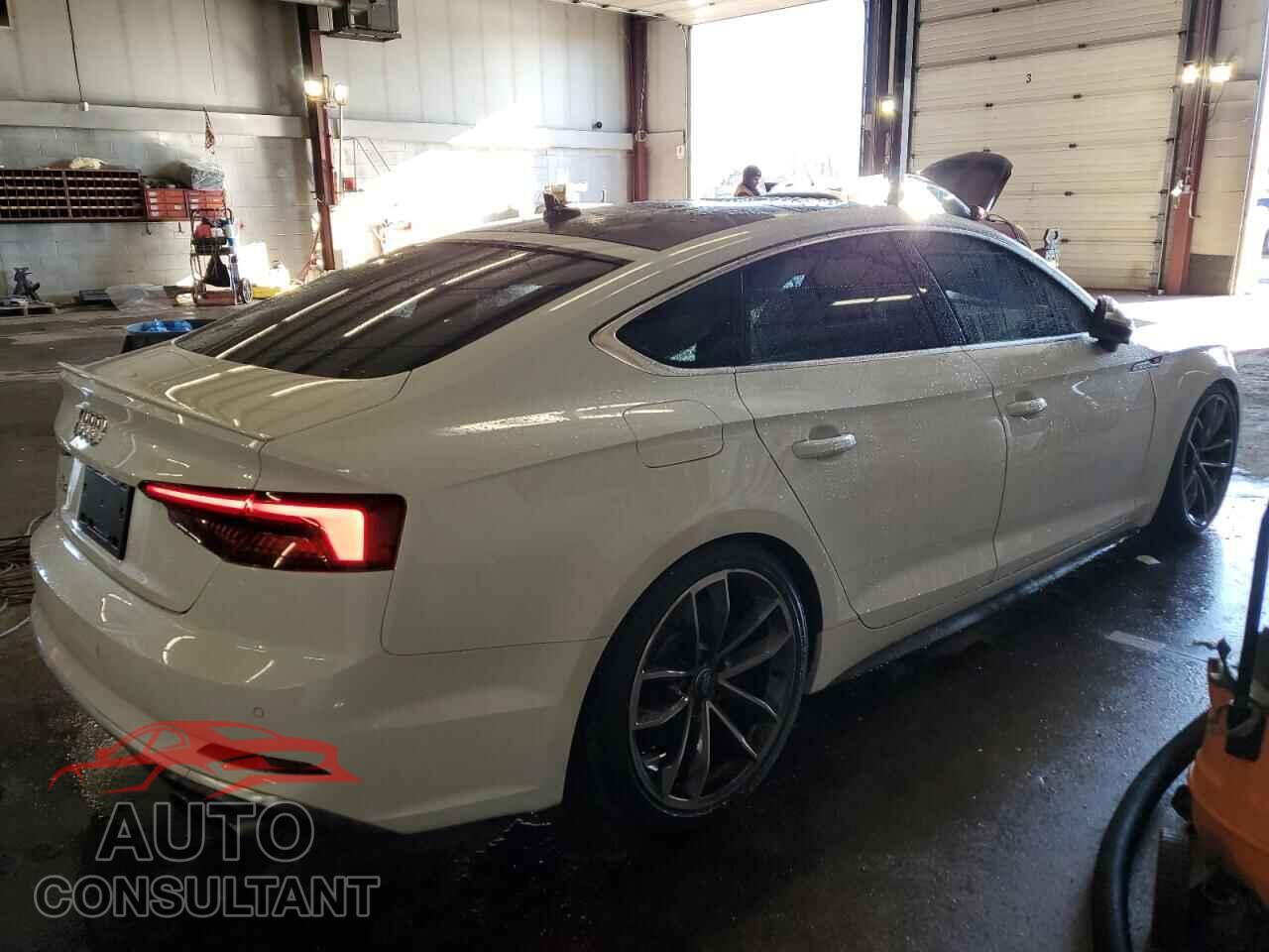 AUDI S5/RS5 2018 - WAUC4CF52JA027585
