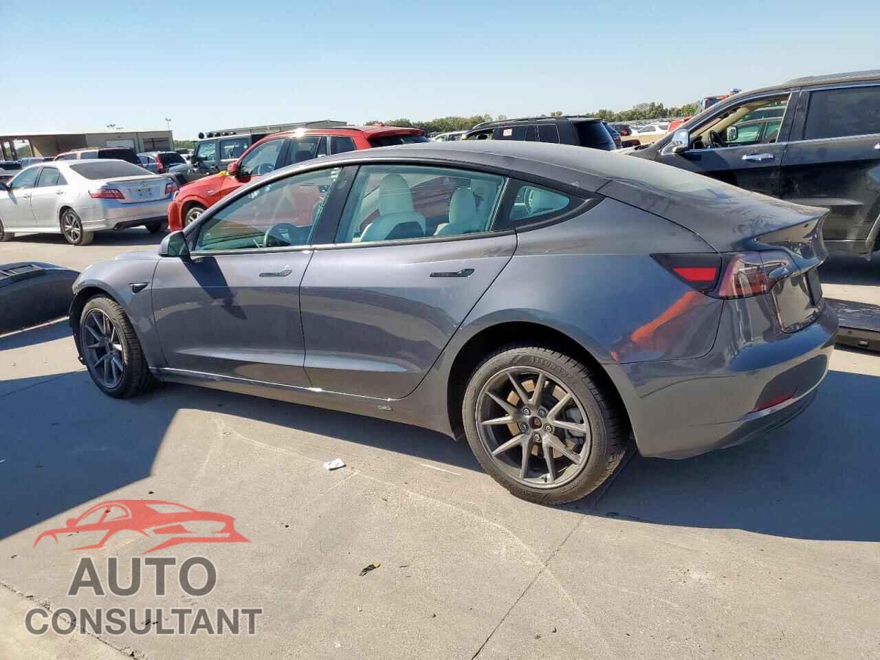 TESLA MODEL 3 2023 - 5YJ3E1EA2PF663068