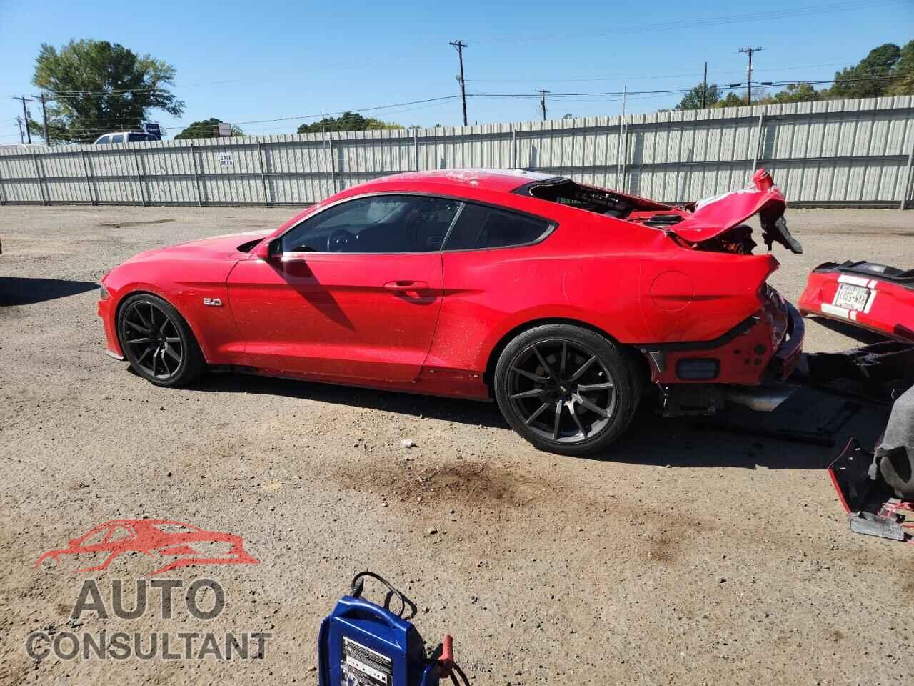 FORD MUSTANG 2019 - 1FA6P8CF3K5192773