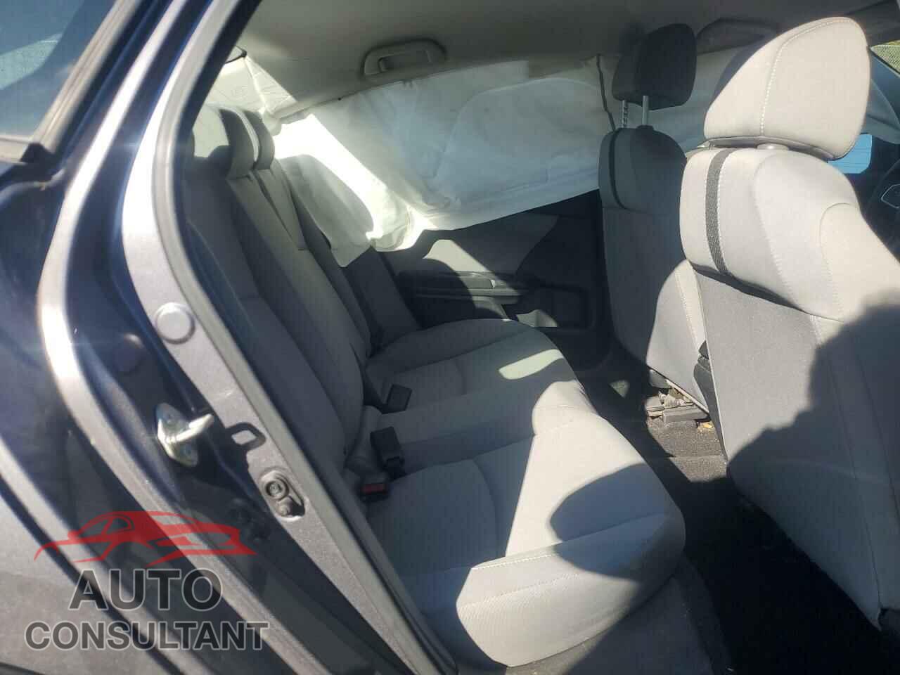 HONDA CIVIC 2017 - 2HGFC2F54HH531632