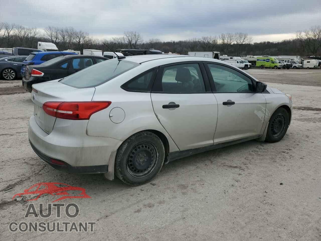 FORD FOCUS 2015 - 1FADP3E20FL367700