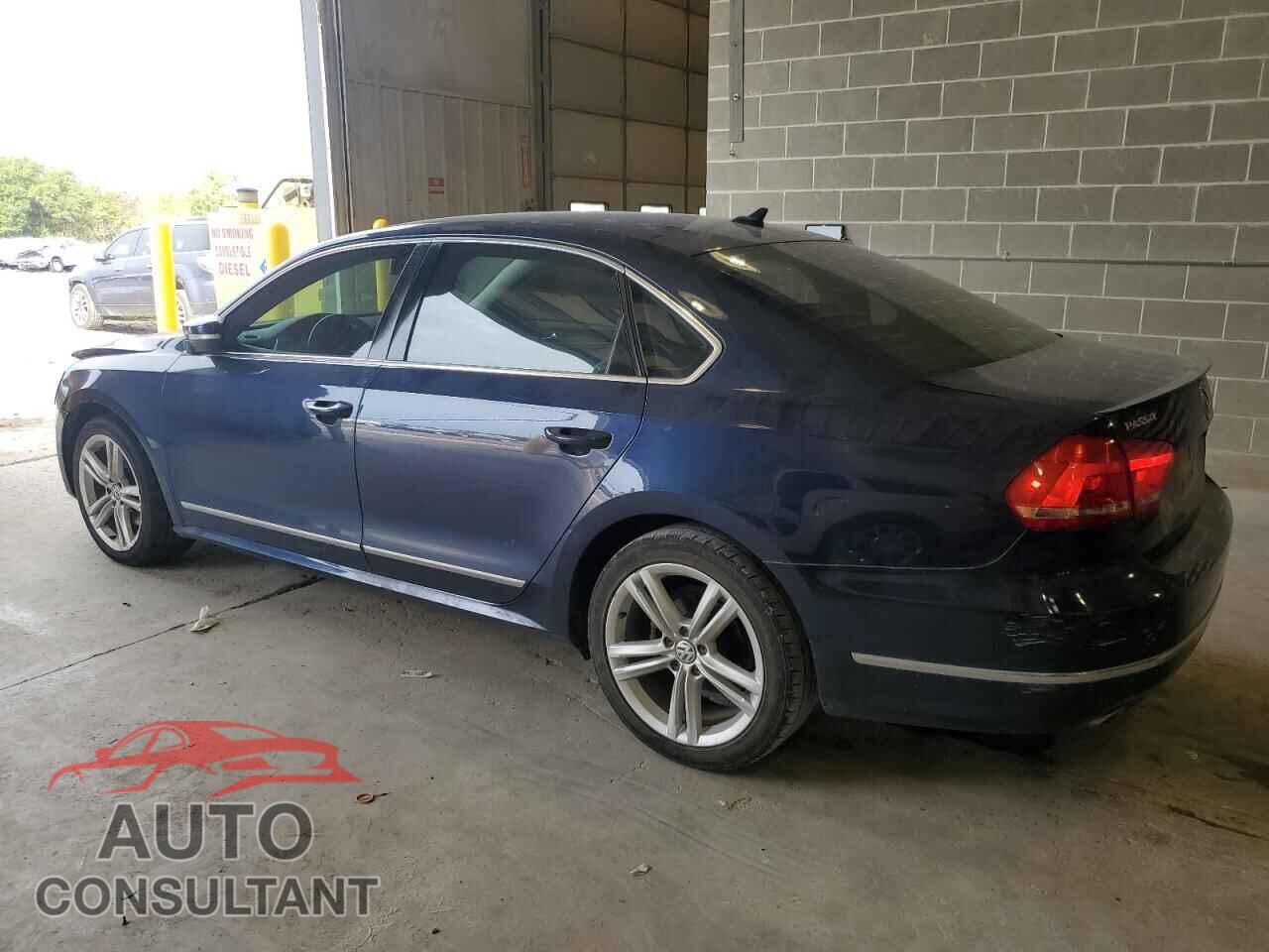 VOLKSWAGEN PASSAT 2013 - 1VWCN7A31DC034076
