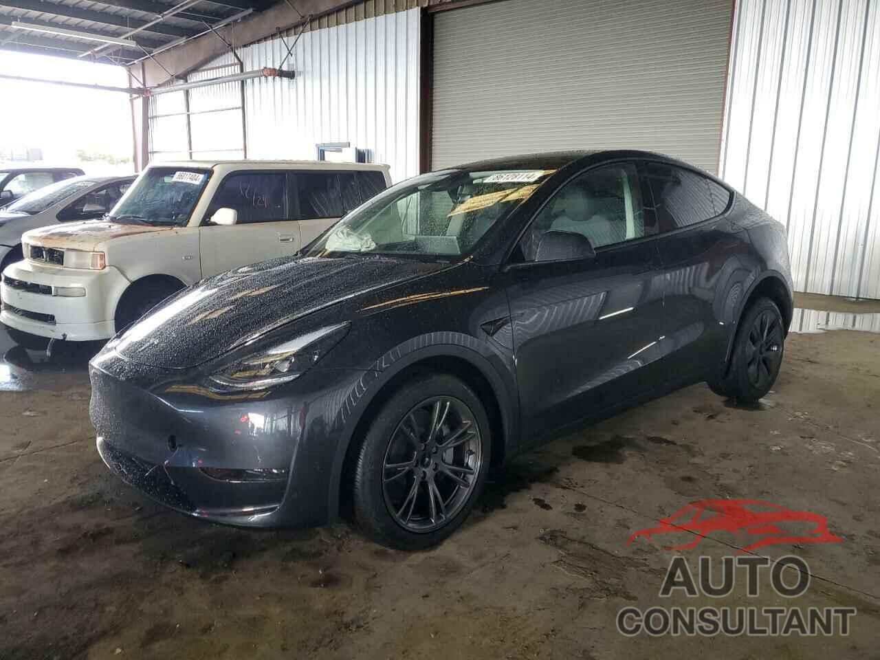 TESLA MODEL Y 2025 - 7SAYGDED0SF262044