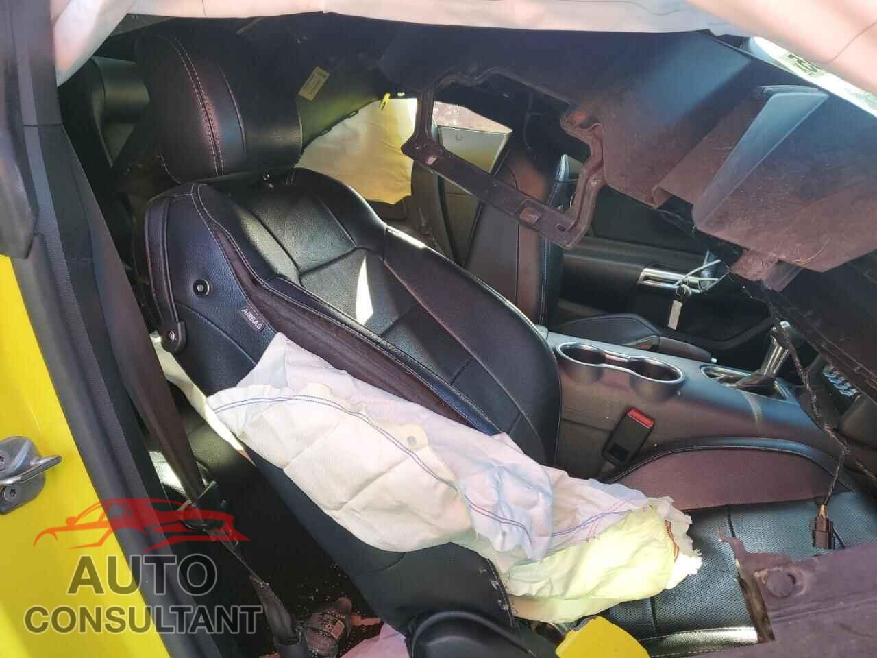 FORD MUSTANG 2021 - 1FA6P8CFXM5150426