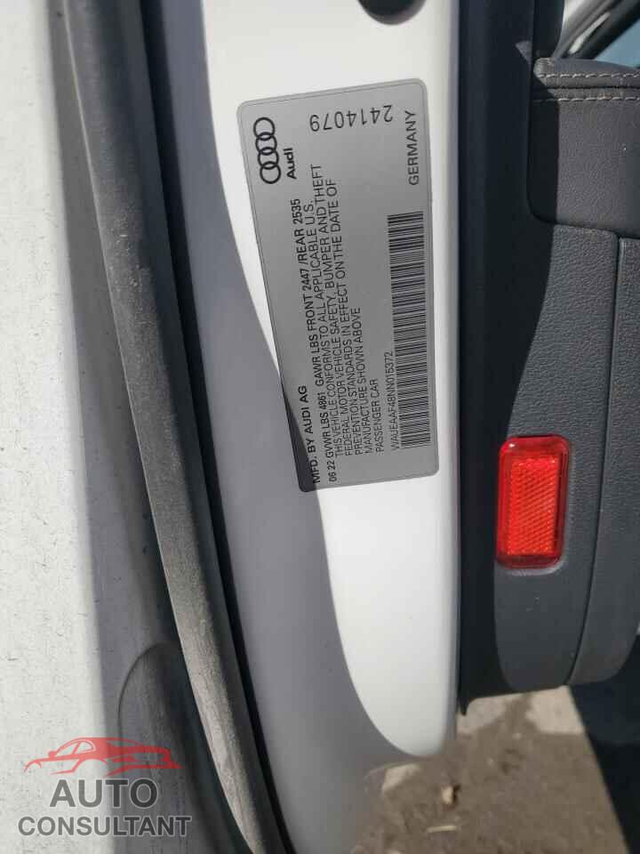 AUDI A4 2022 - WAUEAAF48NN015372