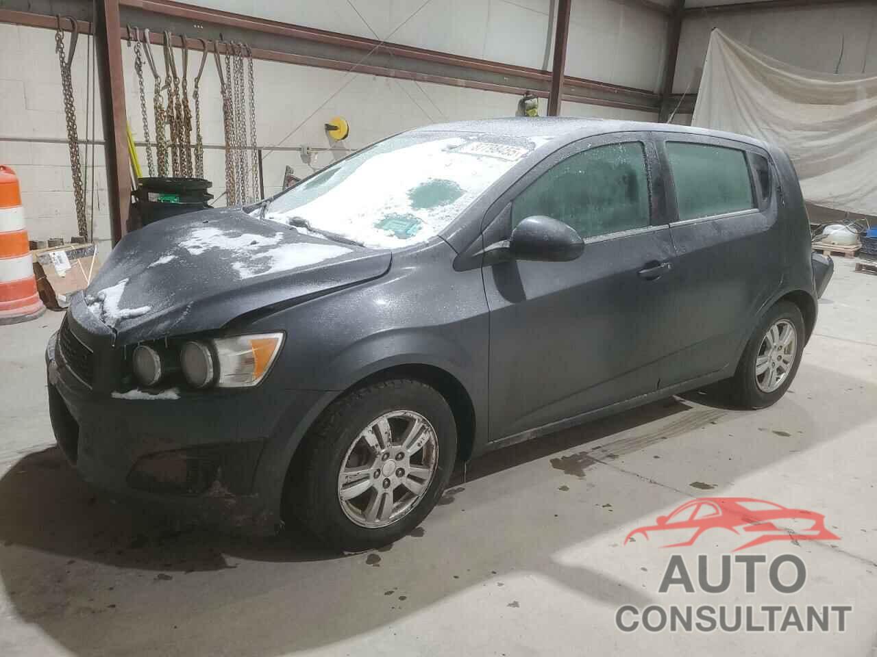 CHEVROLET SONIC 2013 - 1G1JC6SG3D4208521