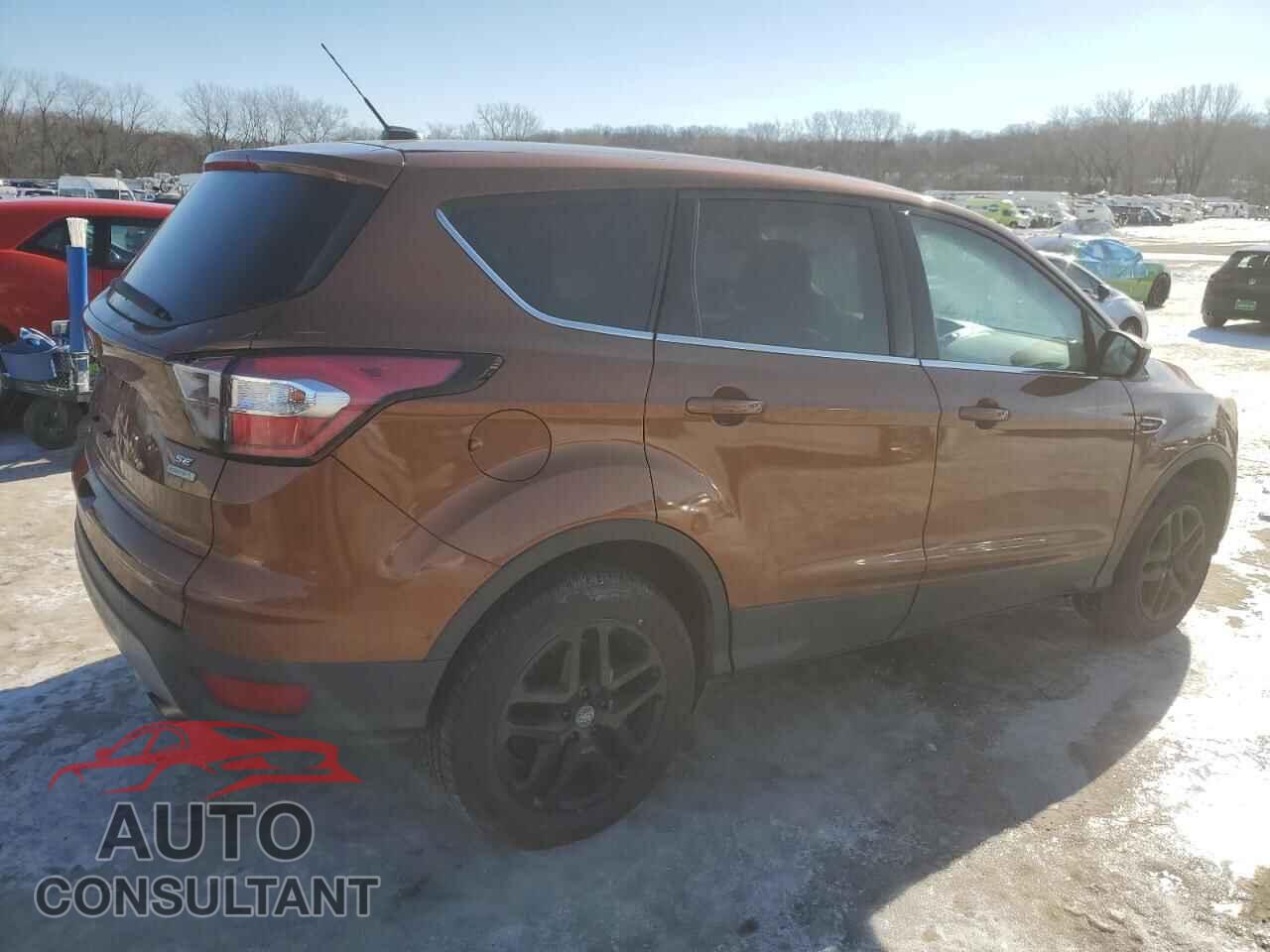 FORD ESCAPE 2017 - 1FMCU0GD4HUD85637