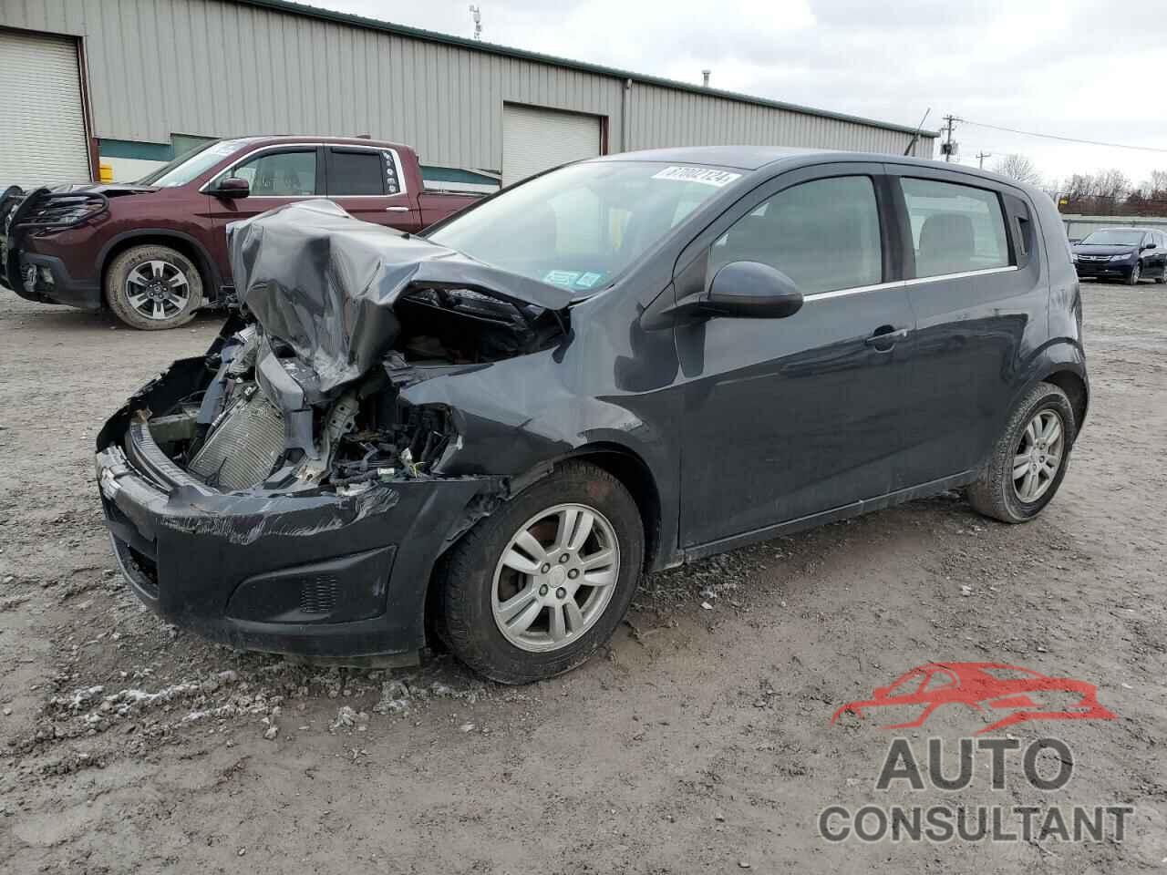 CHEVROLET SONIC 2014 - 1G1JC6SG2E4232858