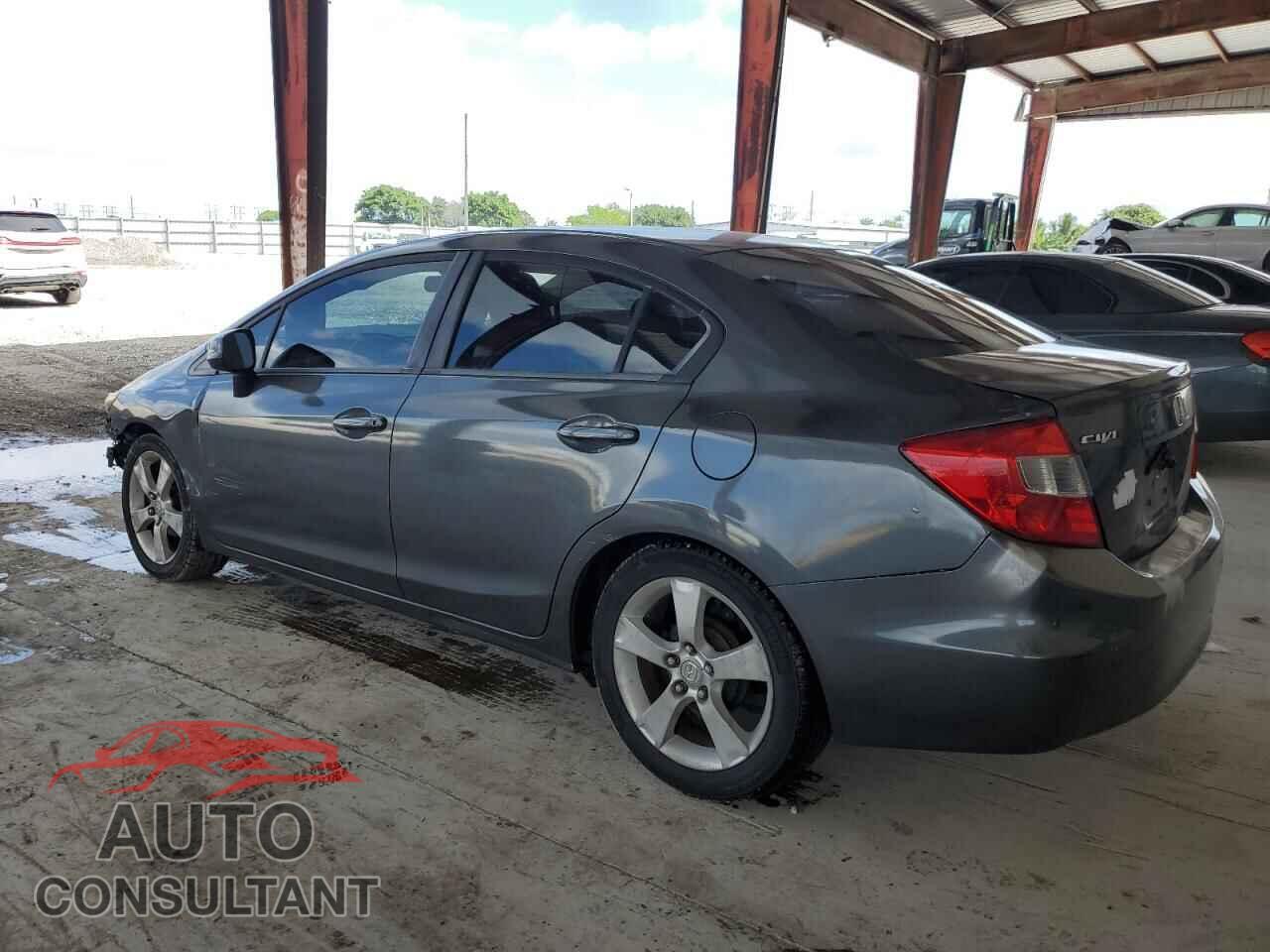 HONDA CIVIC 2012 - 2HGFB2F55CH611615