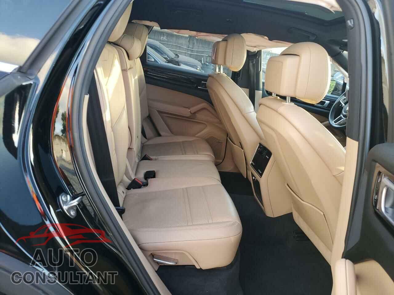 PORSCHE CAYENNE 2019 - WP1AA2AYXKDA10580