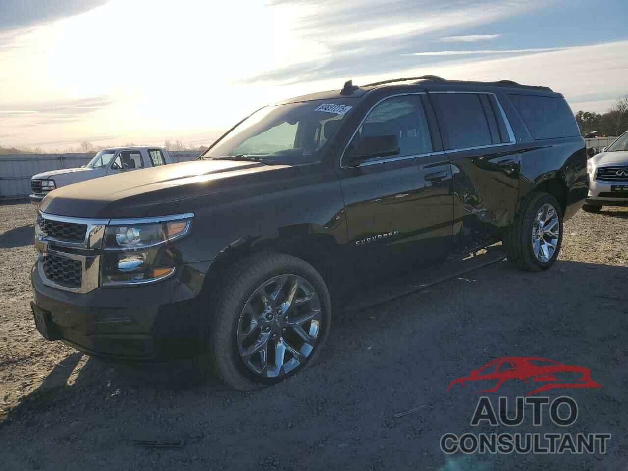 CHEVROLET SUBURBAN 2018 - 1GNSKHKC5JR263792