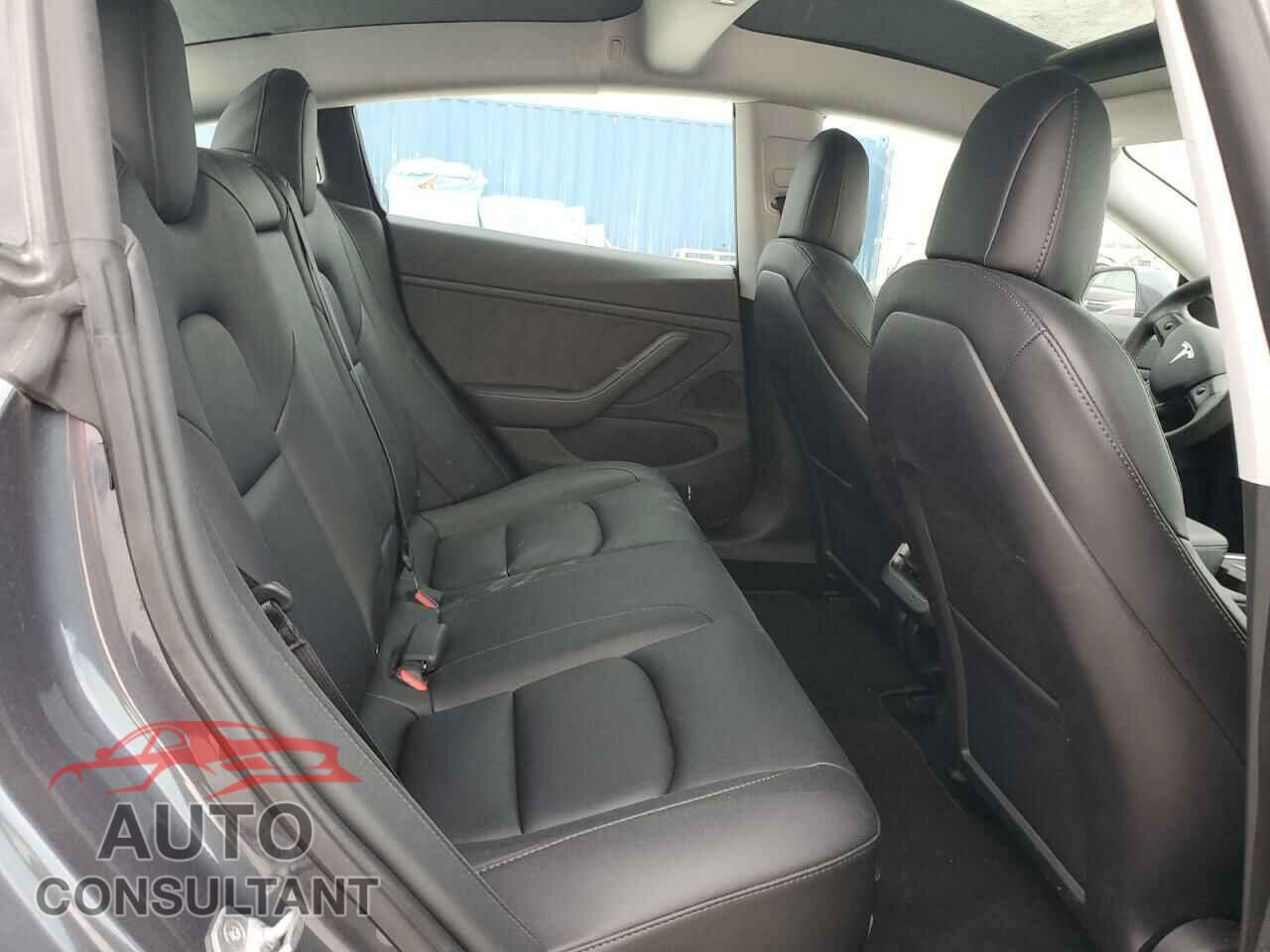 TESLA MODEL 3 2021 - 5YJ3E1EC7MF856247