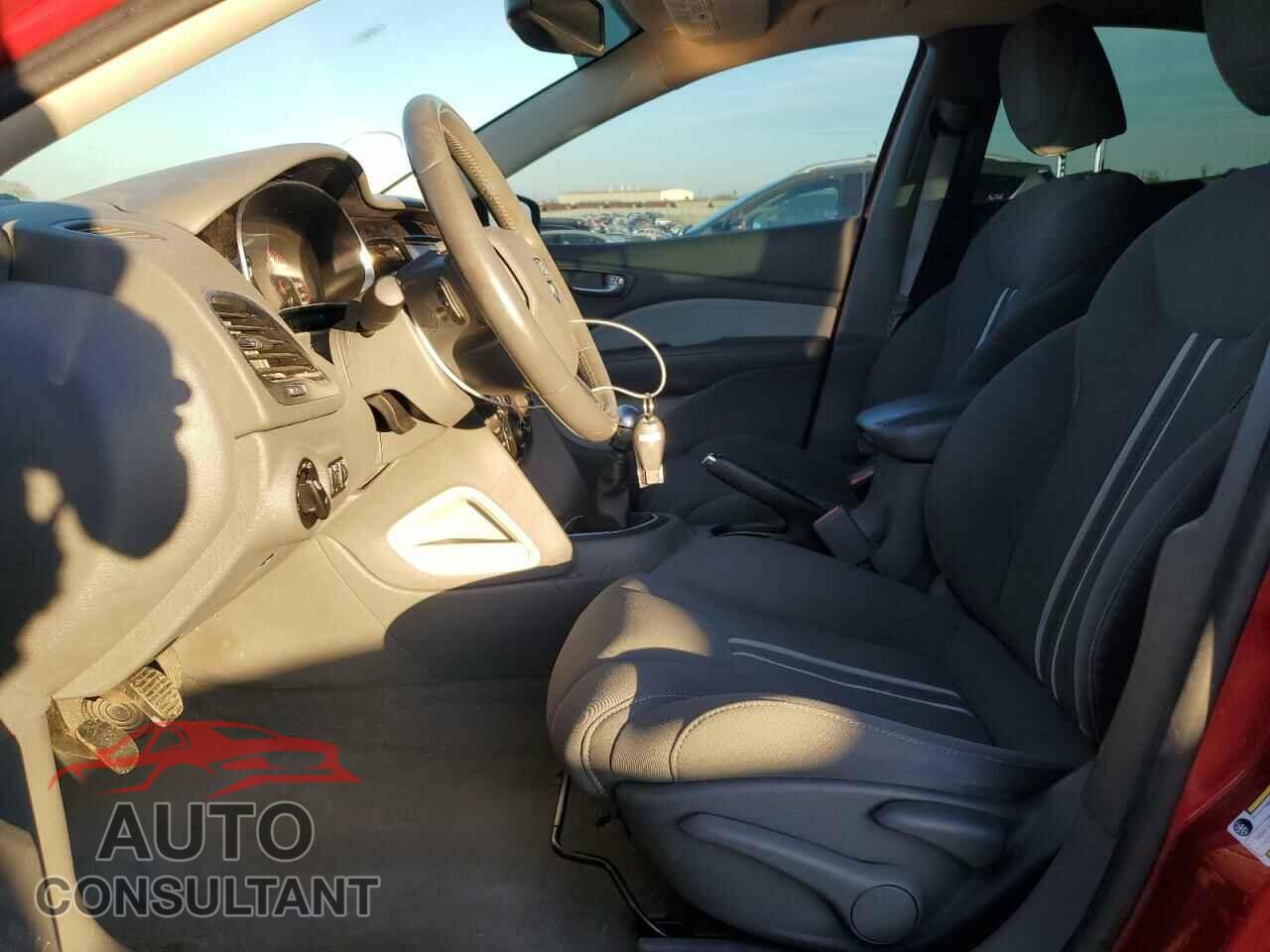 DODGE DART 2013 - 1C3CDFBH8DD640905