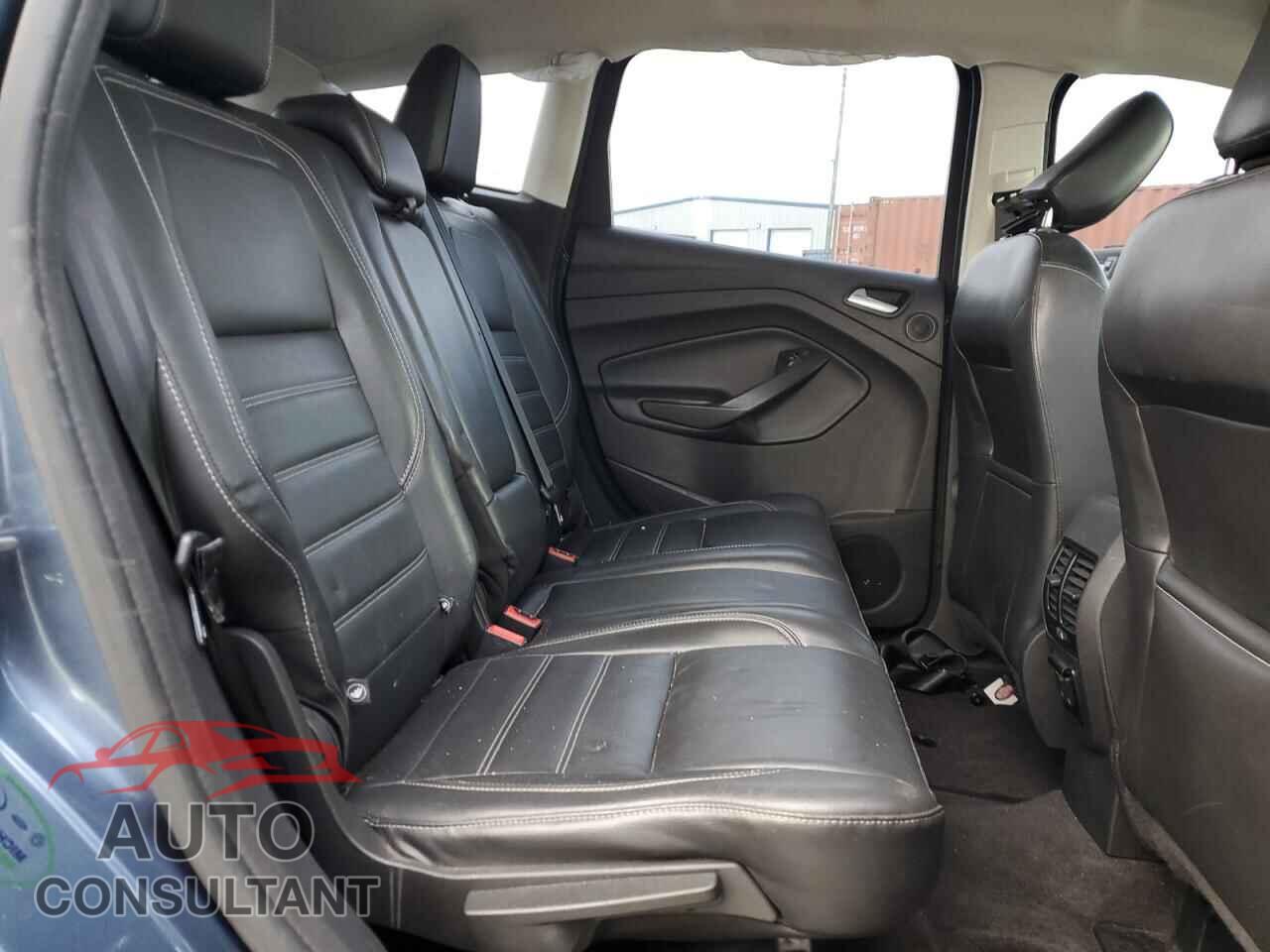 FORD CMAX 2018 - 1FADP5DU0JL104145