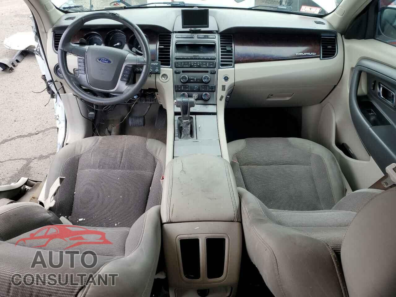 FORD TAURUS 2010 - 1FAHP2EW3AG133115