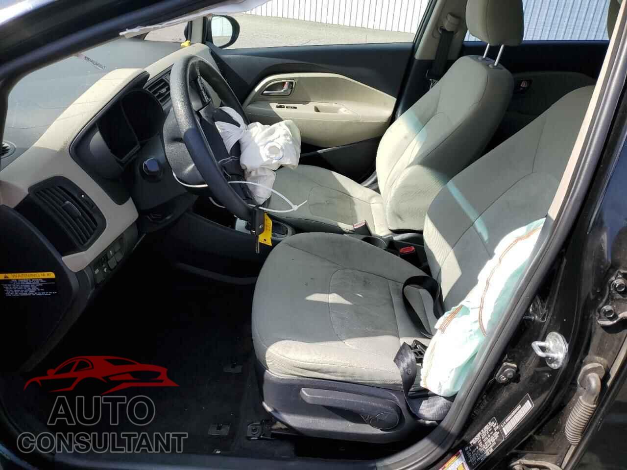 KIA RIO 2013 - KNADM5A32D6100242