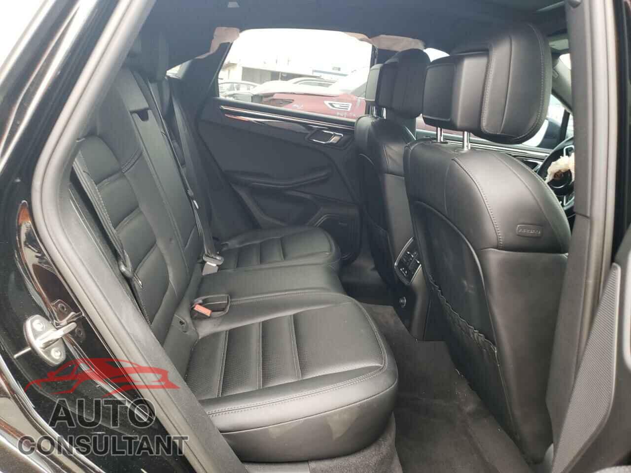 PORSCHE MACAN 2017 - WP1AG2A57HLB50301