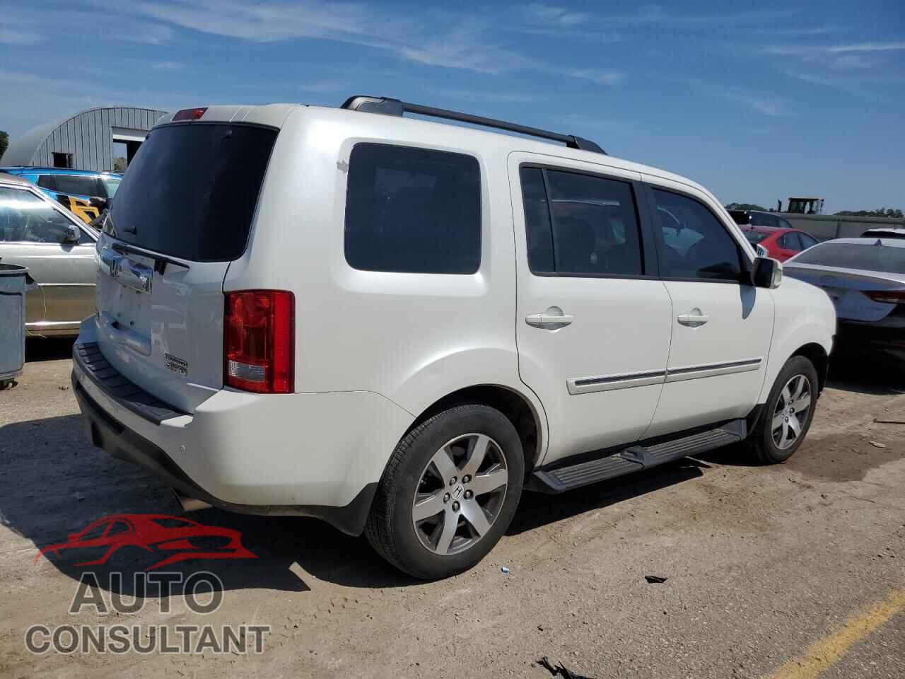 HONDA PILOT 2012 - 5FNYF4H93CB025881