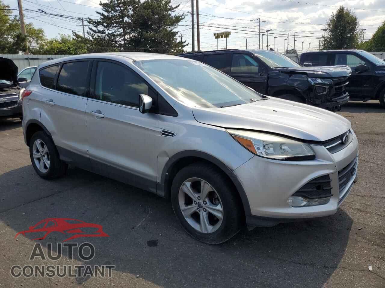 FORD ESCAPE 2014 - 1FMCU0GX4EUC34688