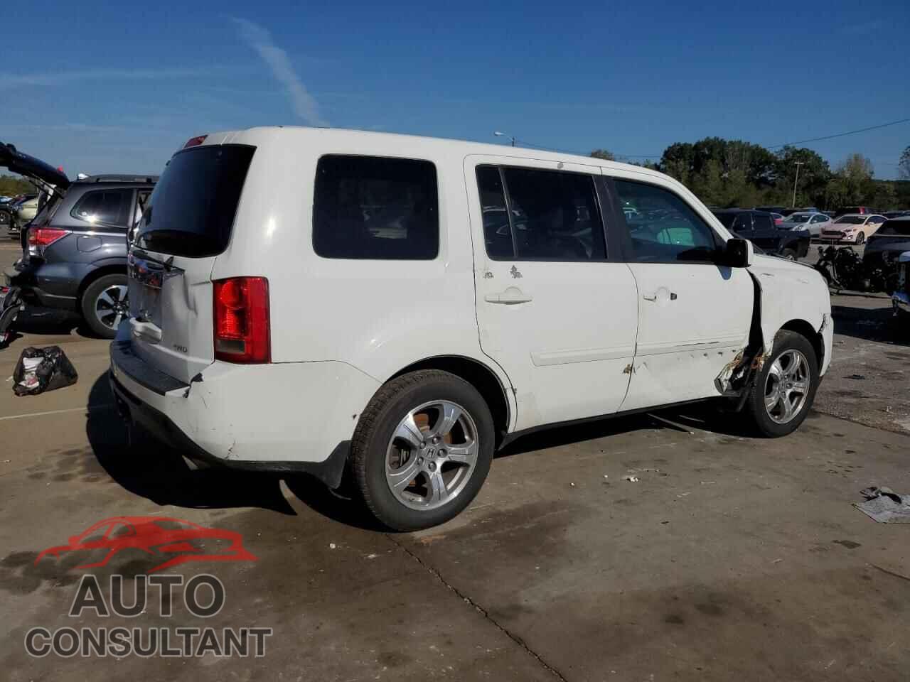 HONDA PILOT 2013 - 5FNYF4H52DB044047