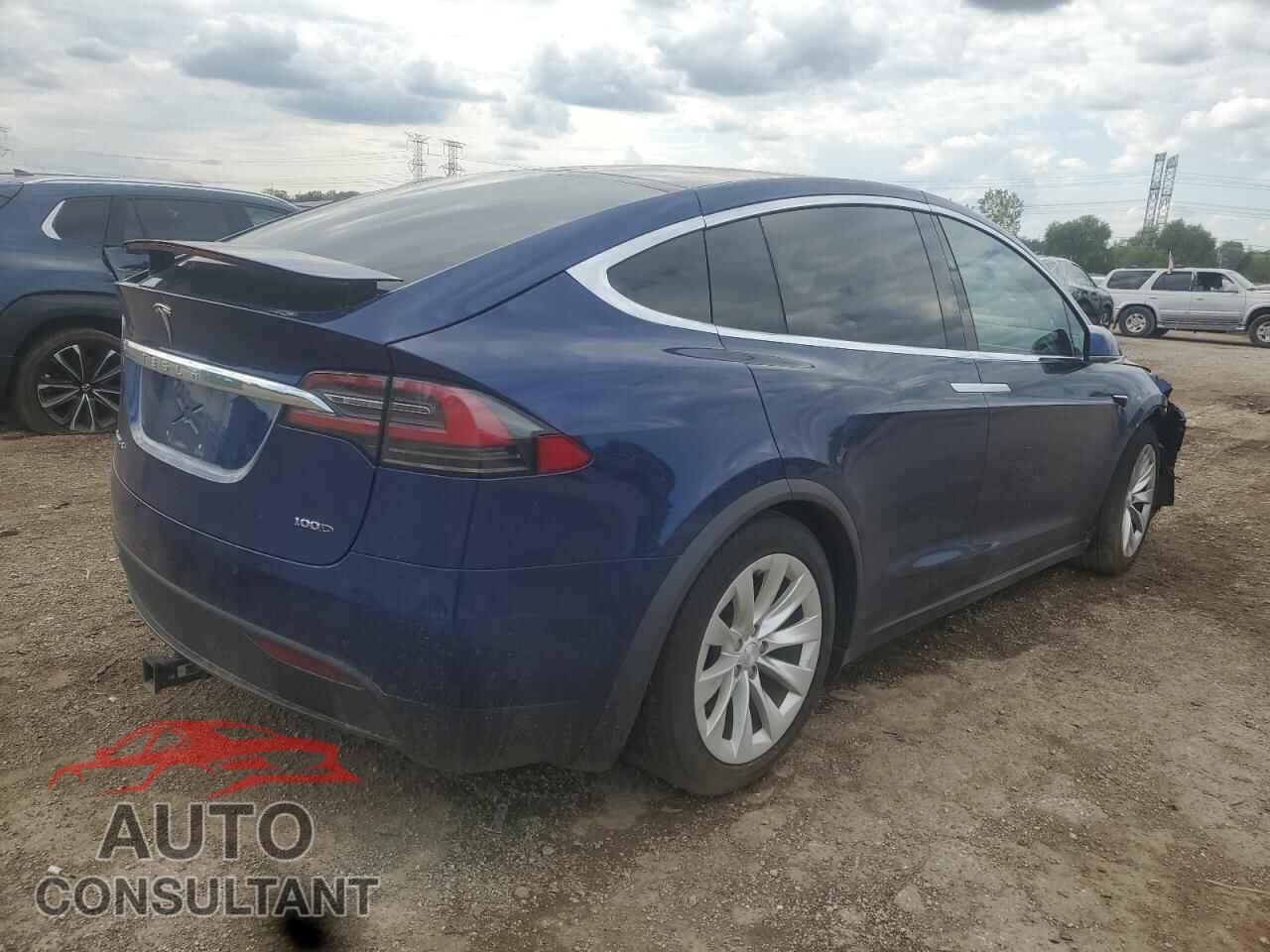 TESLA MODEL X 2017 - 5YJXCBE24HF078659