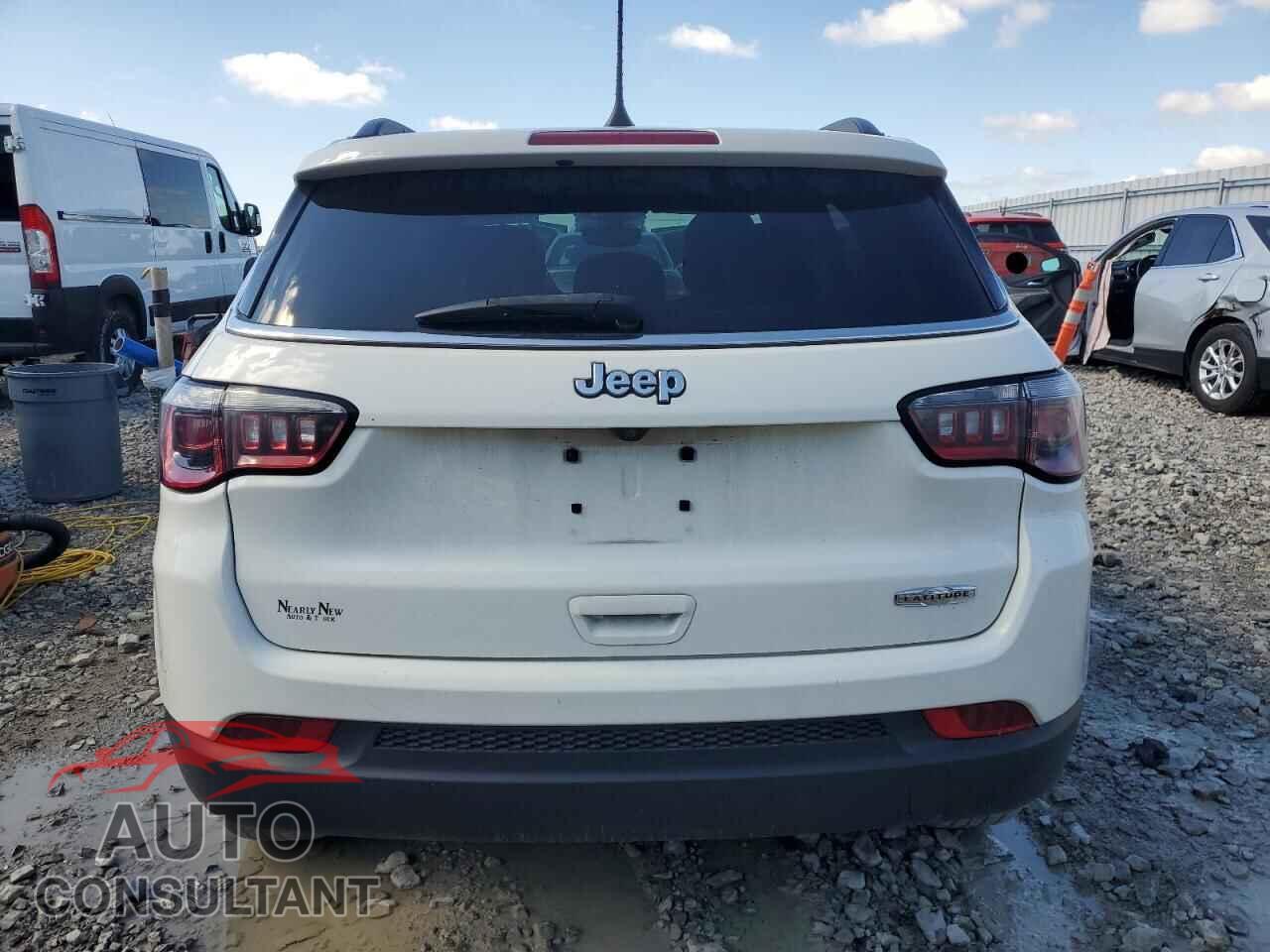 JEEP COMPASS 2017 - 3C4NJCBB5HT694024